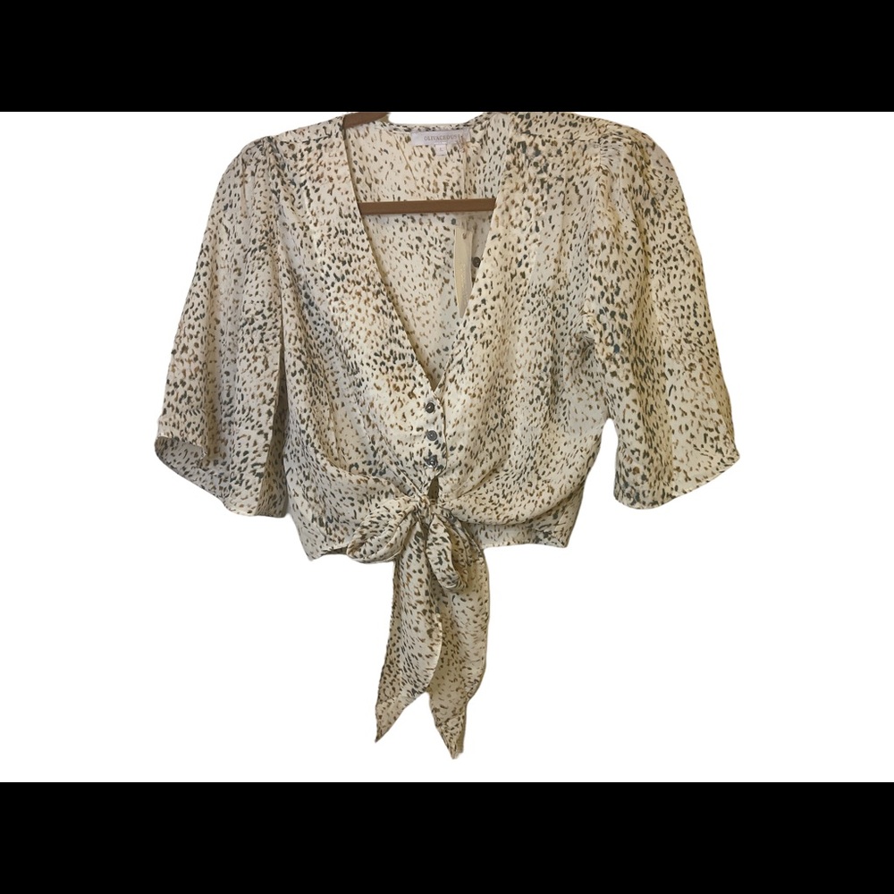Sz L Neutral Crop with Tie